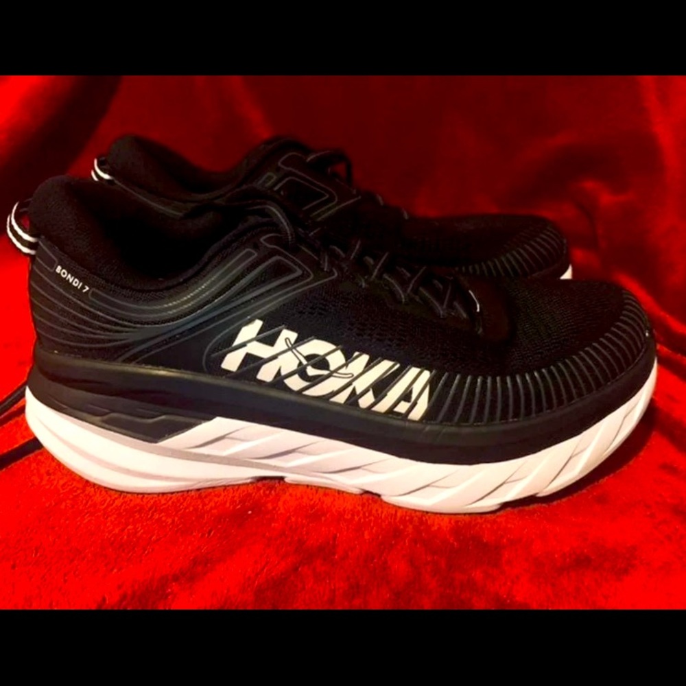 Hoka one one, Bondi 7, women’s size 8.5